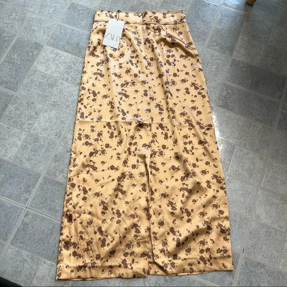 NWT Zara Rose Gold Satin Floral Midi Skirt - Picture 4 of 9